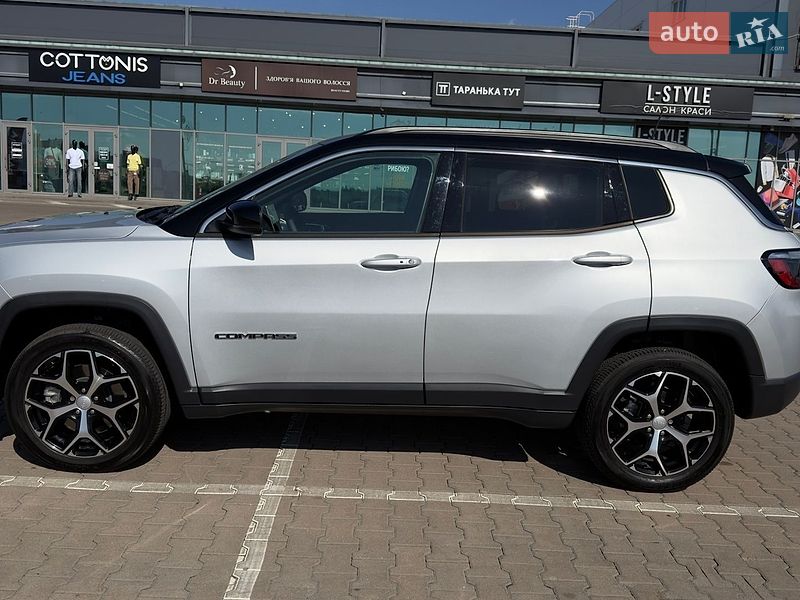 Внедорожник / Кроссовер Jeep Compass 2024 в Киеве