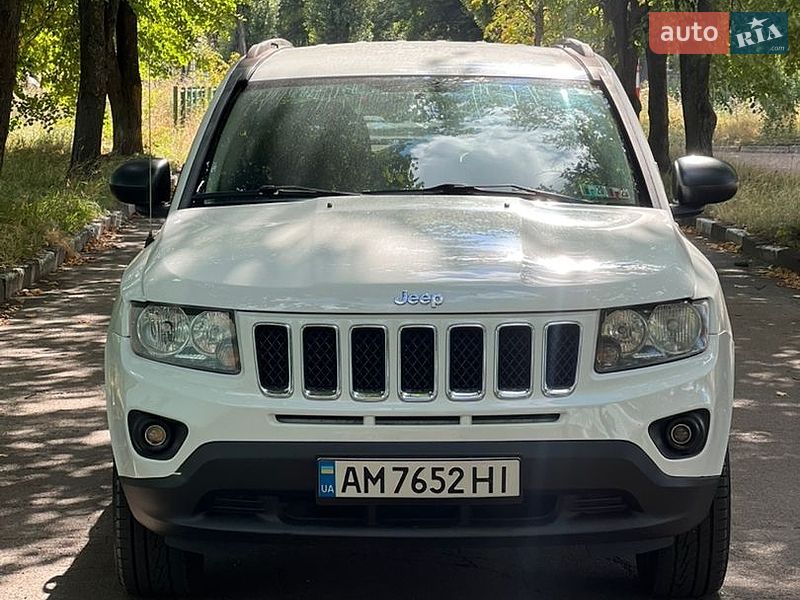 Позашляховик / Кросовер Jeep Compass 2016 в Житомирі фото 3 Позашляховик / Кросовер Jeep Compass 2016 в Житомирі