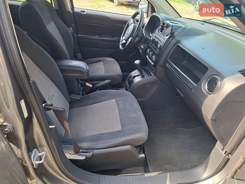 Позашляховик / Кросовер Jeep Compass 2011 в Києві