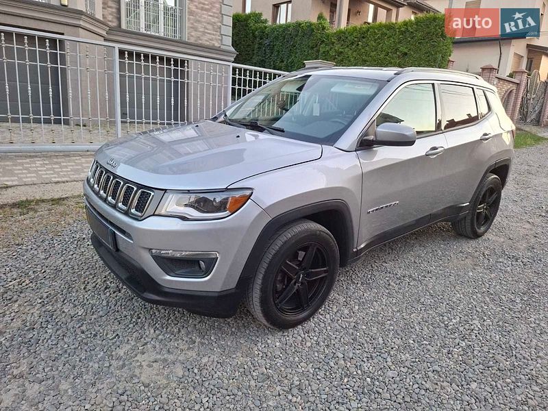 Позашляховик / Кросовер Jeep Compass 2018 в Чернівцях фото 2 Позашляховик / Кросовер Jeep Compass 2018 в Чернівцях