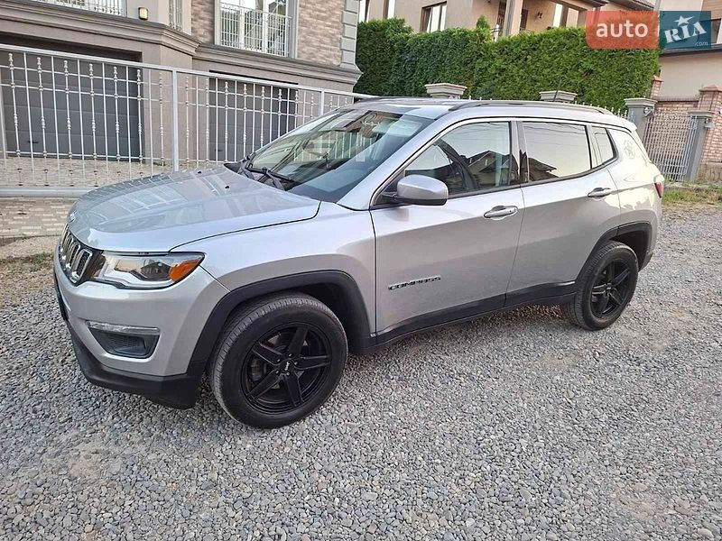 Внедорожник / Кроссовер Jeep Compass 2018 в Черновцах