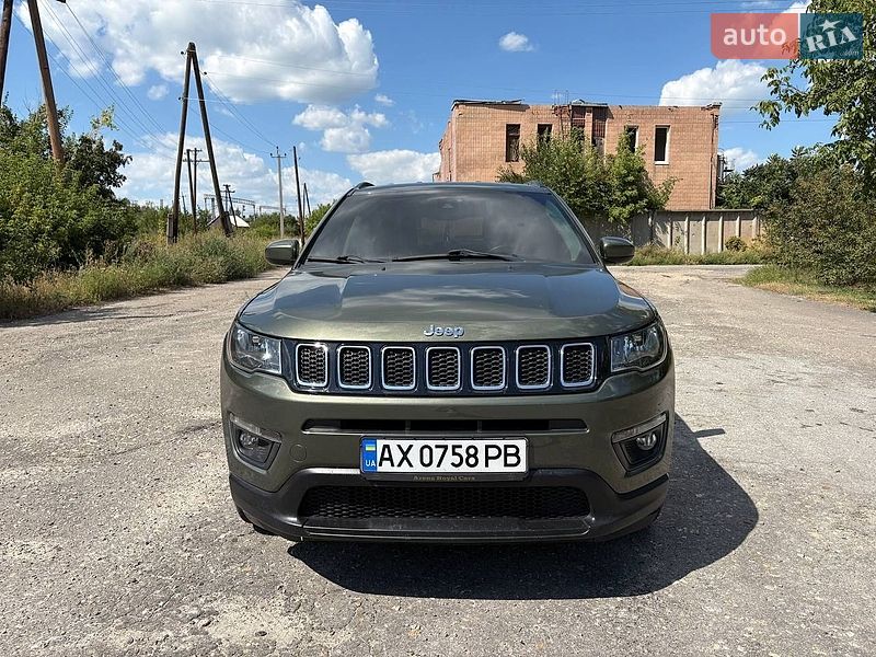 Внедорожник / Кроссовер Jeep Compass 2017 в Краснограде