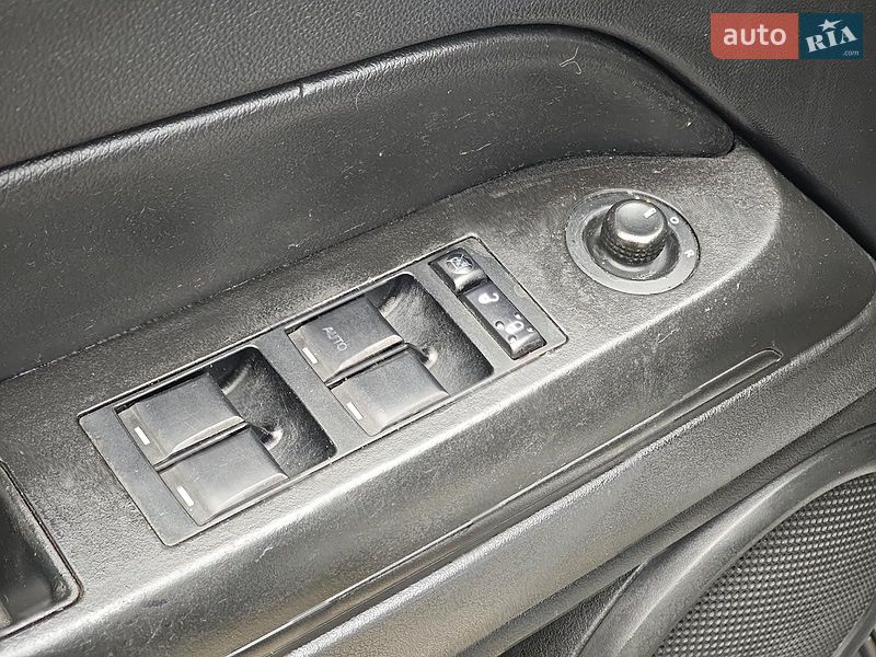 Внедорожник / Кроссовер Jeep Compass 2011 в Харькове