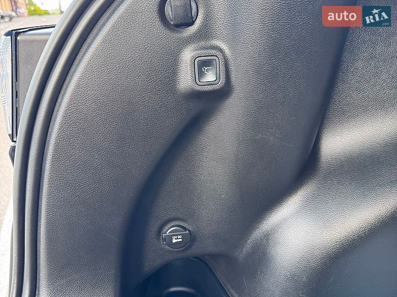 Внедорожник / Кроссовер Jeep Compass 2023 в Киеве