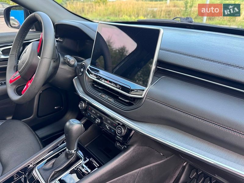 Внедорожник / Кроссовер Jeep Compass 2023 в Киеве