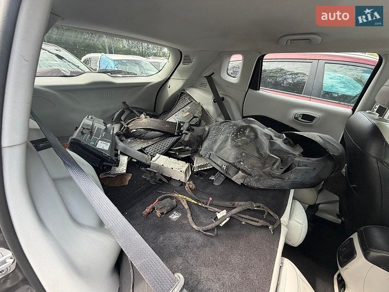Позашляховик / Кросовер Jeep Compass 2017 в Львові фото 14 Позашляховик / Кросовер Jeep Compass 2017 в Львові