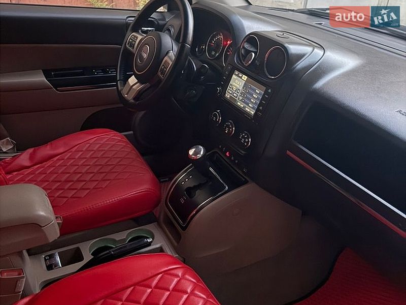 Внедорожник / Кроссовер Jeep Compass 2012 в Киеве