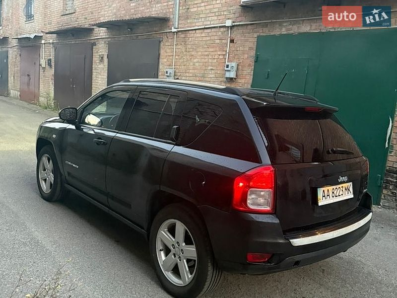 Внедорожник / Кроссовер Jeep Compass 2012 в Киеве