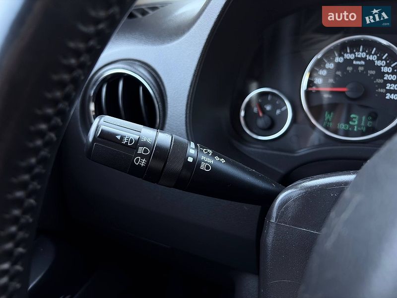 Позашляховик / Кросовер Jeep Compass 2011 в Києві