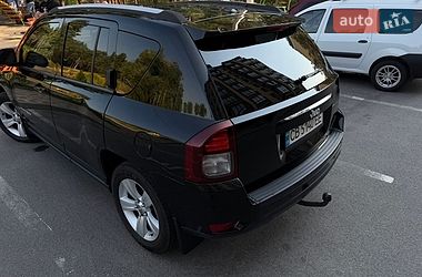 Внедорожник / Кроссовер Jeep Compass 2015 в Чернигове