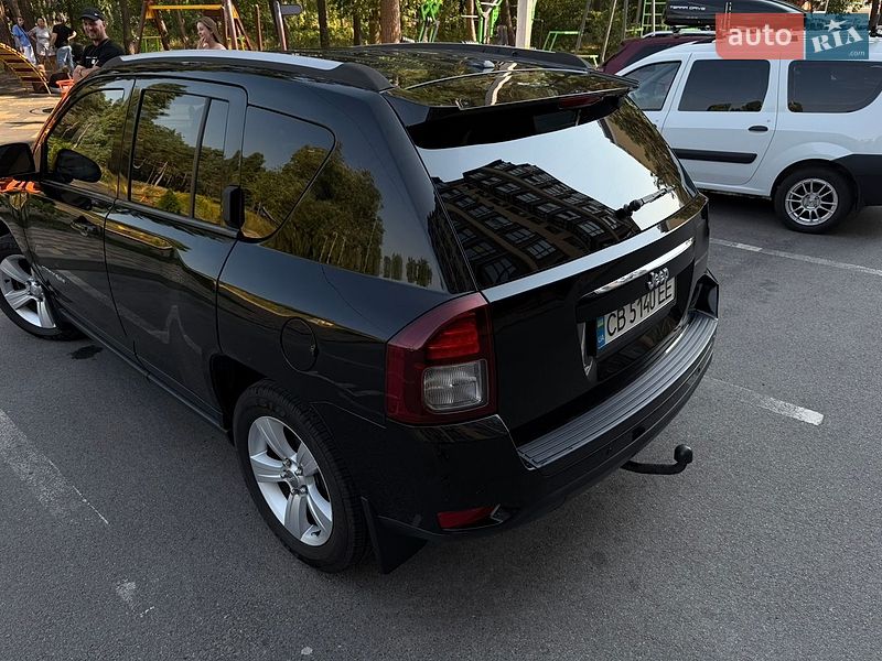 Внедорожник / Кроссовер Jeep Compass 2015 в Чернигове