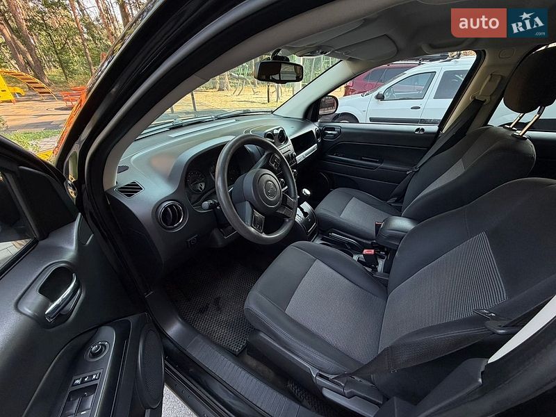 Внедорожник / Кроссовер Jeep Compass 2015 в Чернигове
