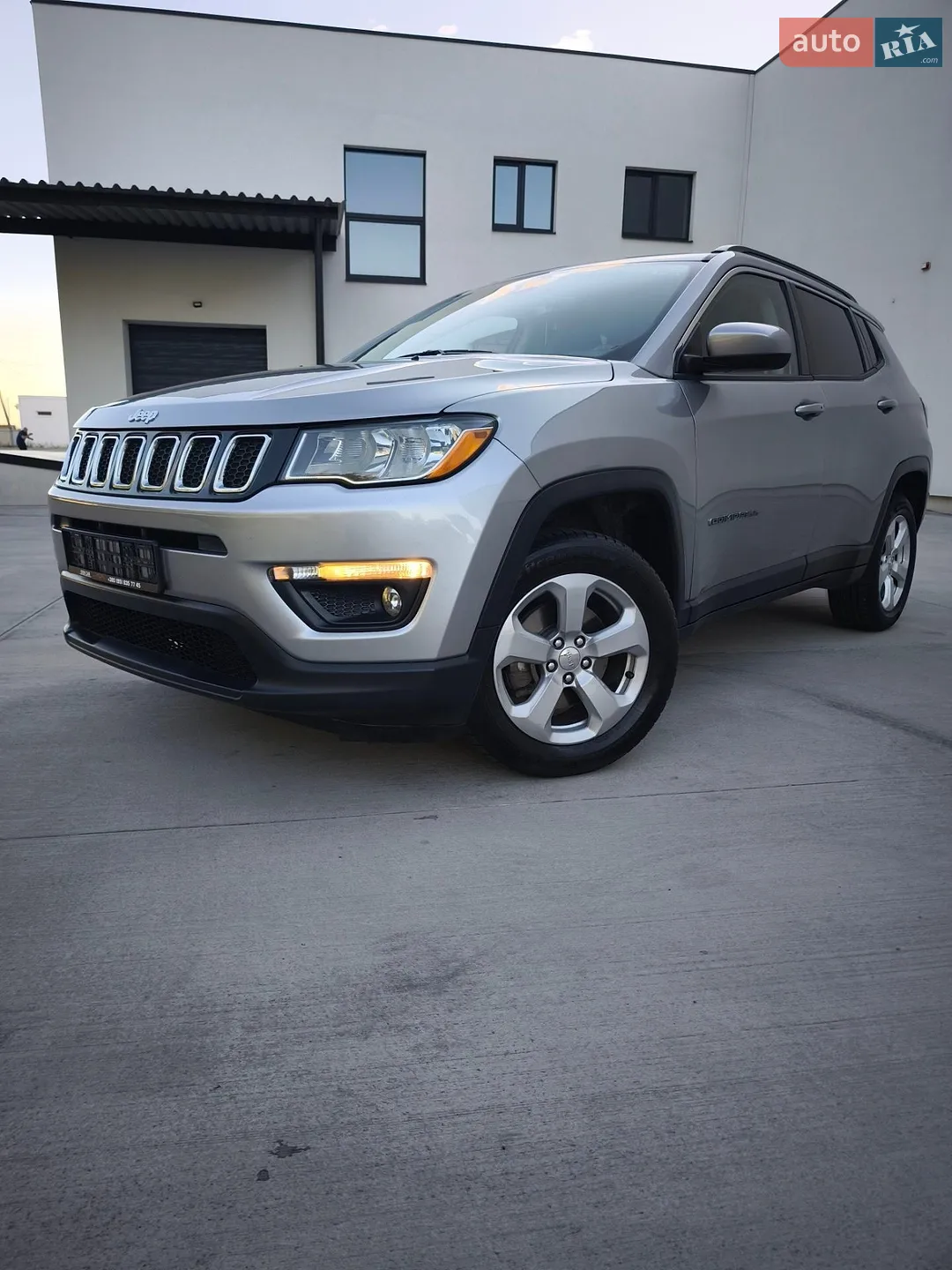 2020 Jeep Compass - мініатюра 3
