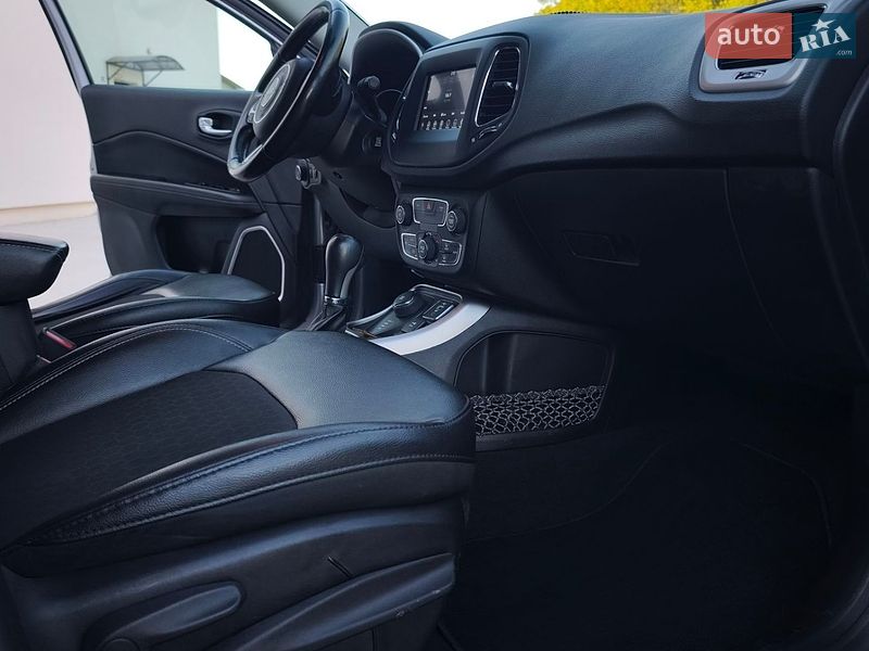 Внедорожник / Кроссовер Jeep Compass 2020 в Луцке