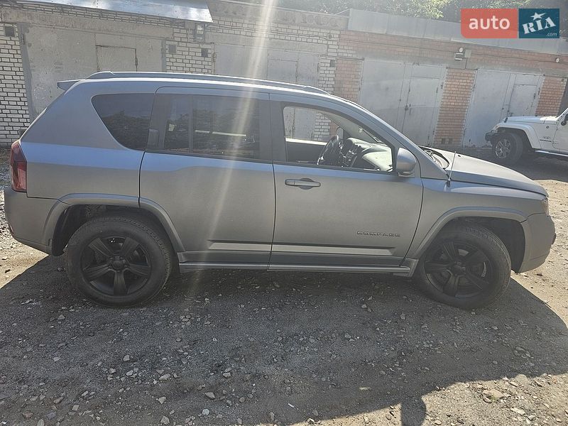 Внедорожник / Кроссовер Jeep Compass 2015 в Киеве фото 3 Внедорожник / Кроссовер Jeep Compass 2015 в Киеве