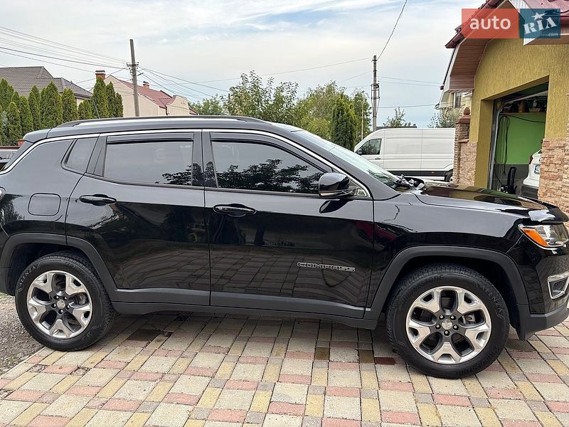 Позашляховик / Кросовер Jeep Compass 2020 в Ужгороді