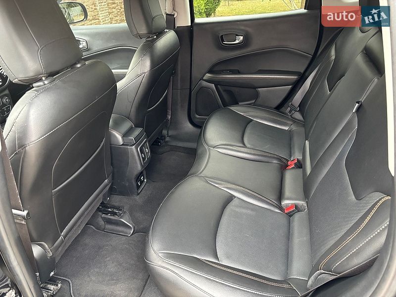 Позашляховик / Кросовер Jeep Compass 2020 в Ужгороді
