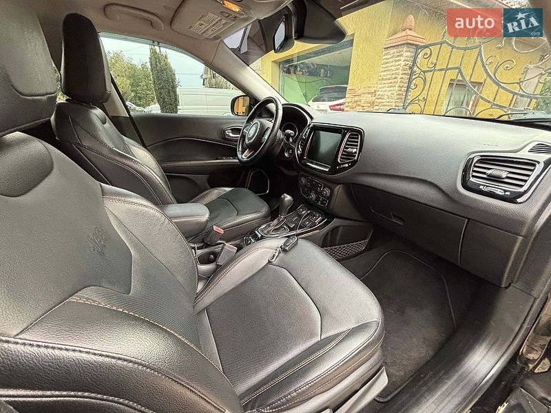 Позашляховик / Кросовер Jeep Compass 2020 в Ужгороді