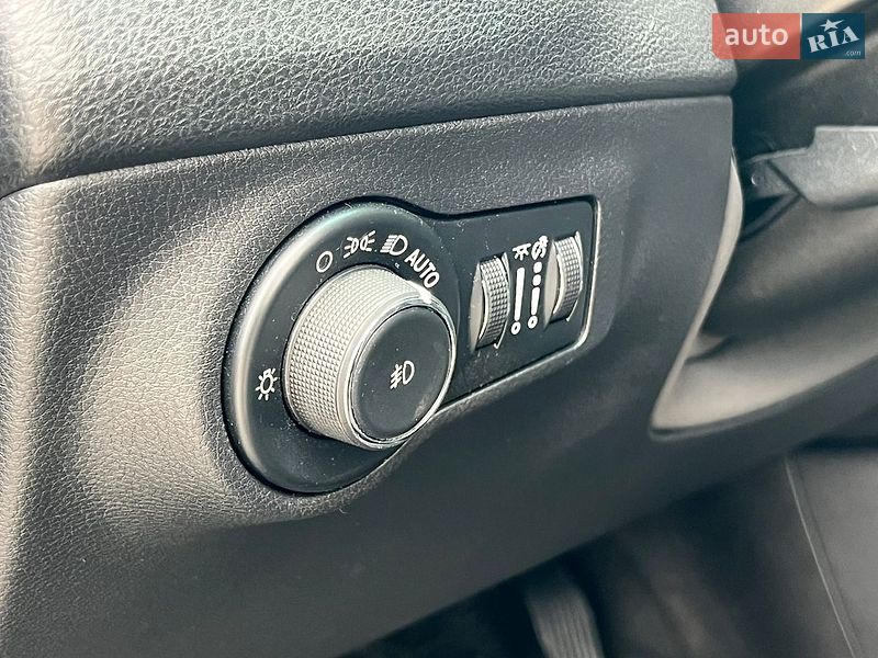 Внедорожник / Кроссовер Jeep Compass 2018 в Ровно