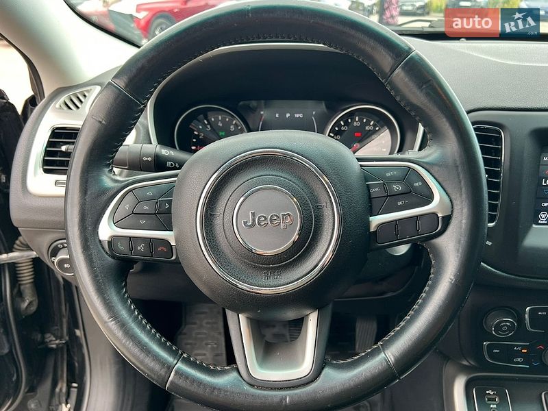 Внедорожник / Кроссовер Jeep Compass 2018 в Ровно