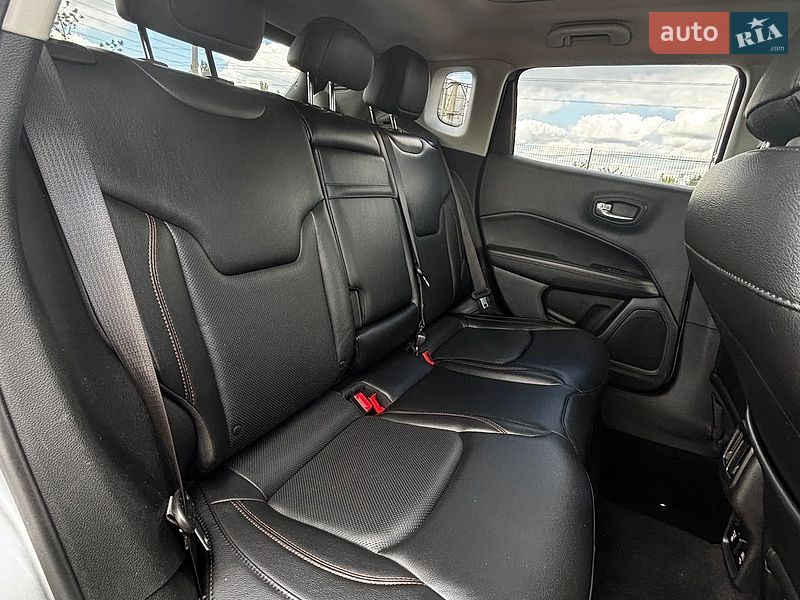 Внедорожник / Кроссовер Jeep Compass 2018 в Белогородке