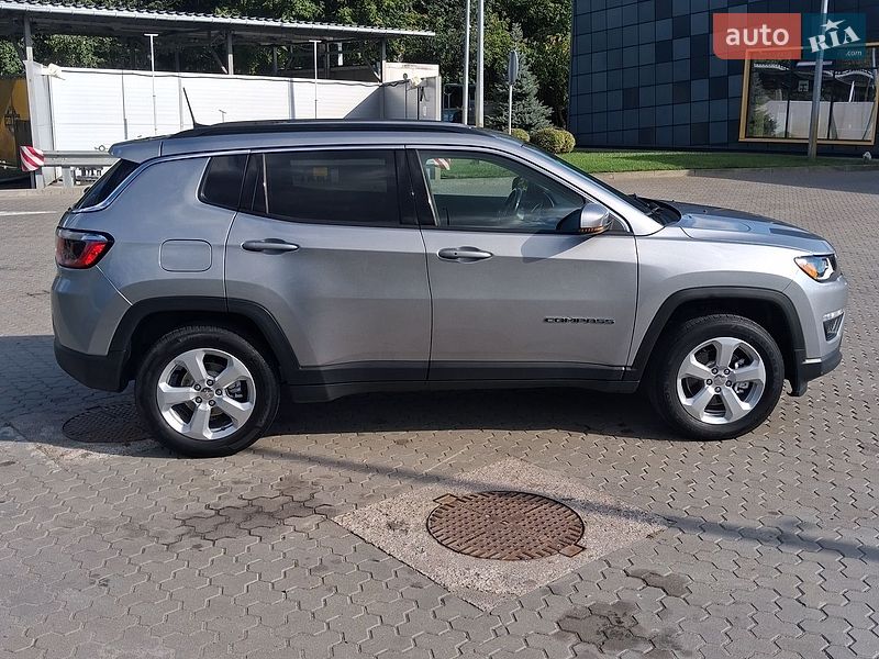 Внедорожник / Кроссовер Jeep Compass 2017 в Василькове