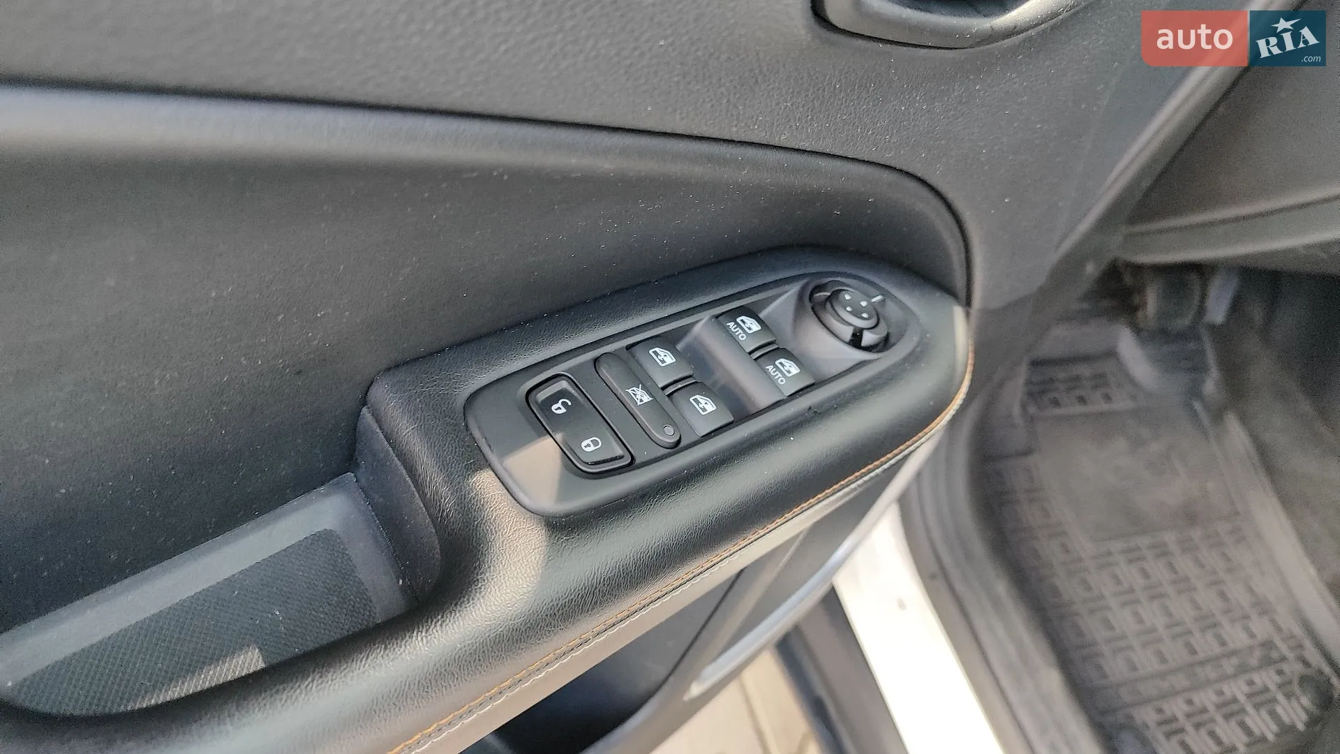 2019 Jeep Compass - мініатюра 21