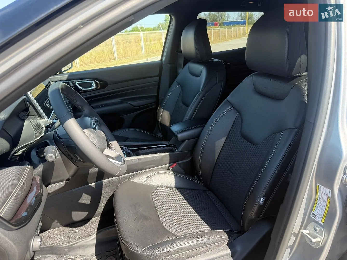 2023 Jeep Compass - мініатюра 17