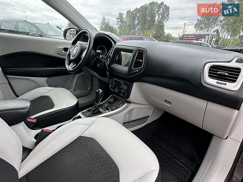 Внедорожник / Кроссовер Jeep Compass 2018 в Белогородке