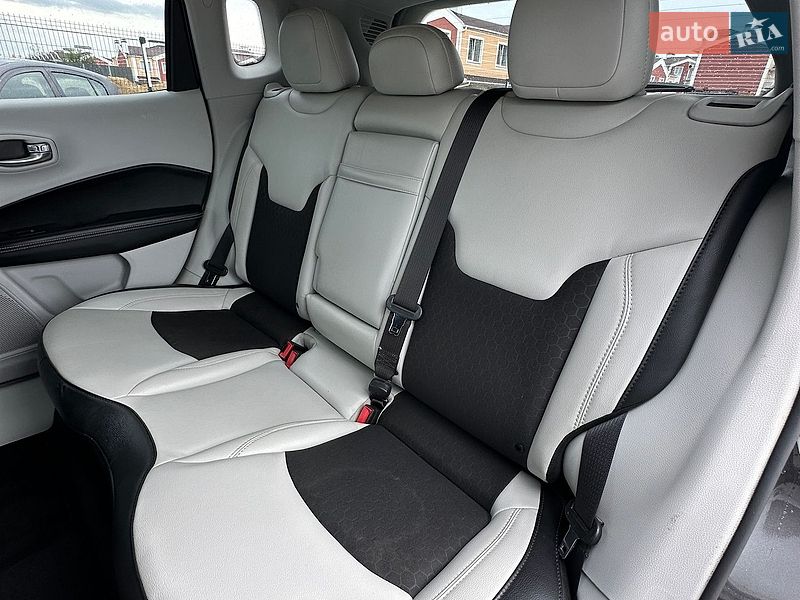 Внедорожник / Кроссовер Jeep Compass 2018 в Белогородке