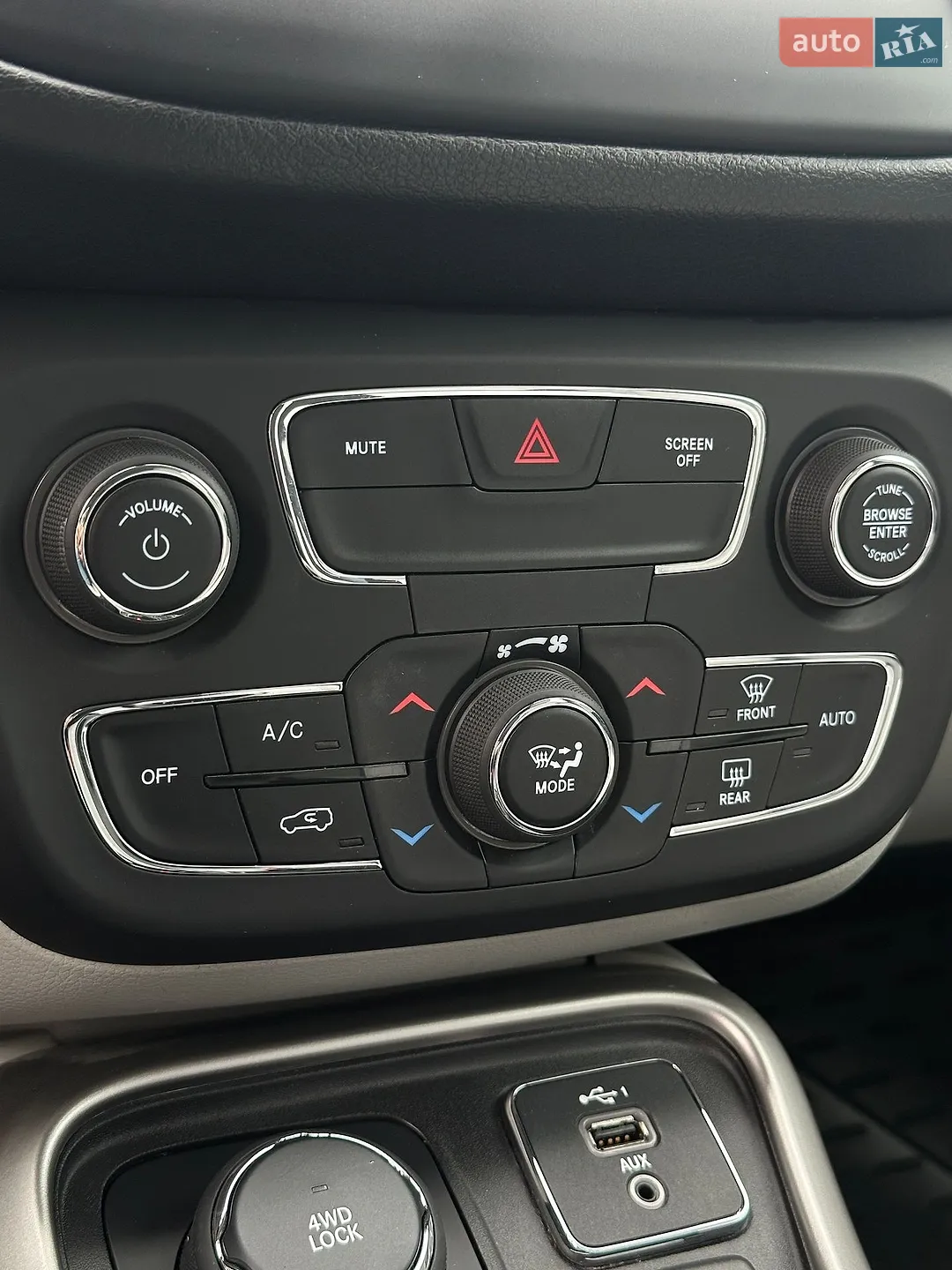 2018 Jeep Compass - мініатюра 39