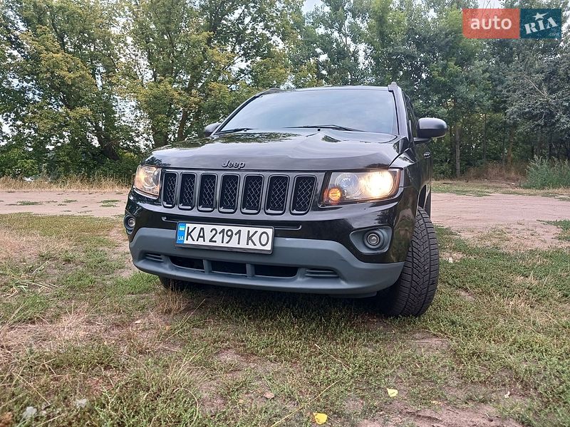 Позашляховик / Кросовер Jeep Compass 2014 в Києві