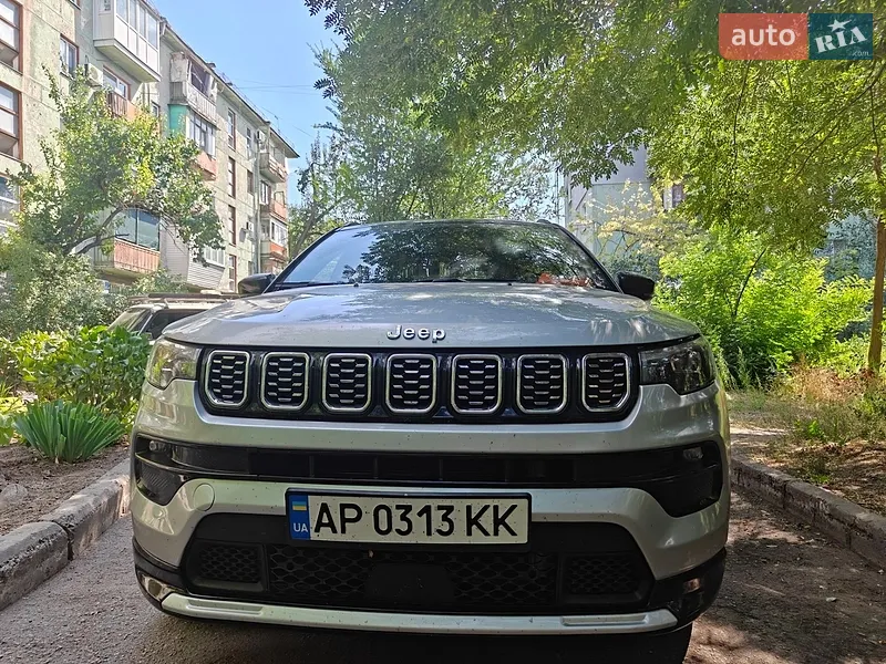 Jeep Compass 2024