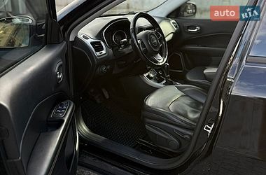Внедорожник / Кроссовер Jeep Compass 2019 в Киеве
