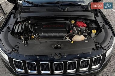 Внедорожник / Кроссовер Jeep Compass 2019 в Киеве