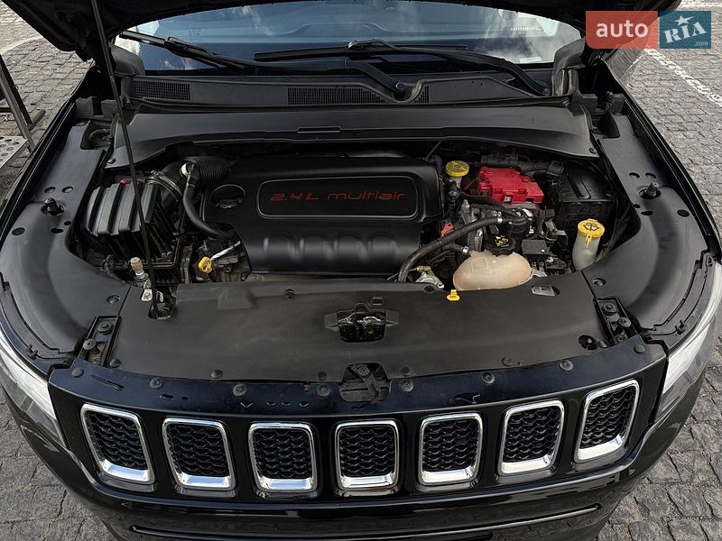 Внедорожник / Кроссовер Jeep Compass 2019 в Киеве
