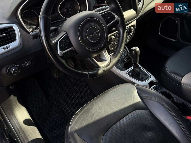 Внедорожник / Кроссовер Jeep Compass 2019 в Киеве