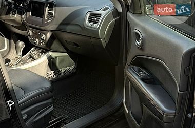 Внедорожник / Кроссовер Jeep Compass 2019 в Киеве
