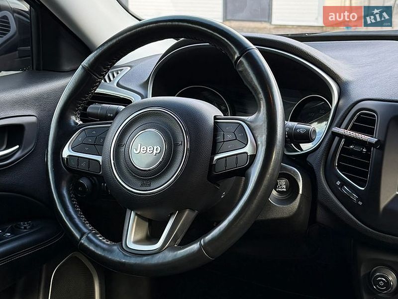 Внедорожник / Кроссовер Jeep Compass 2019 в Киеве