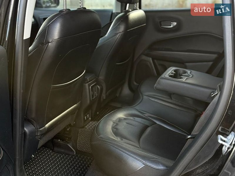 Внедорожник / Кроссовер Jeep Compass 2019 в Киеве
