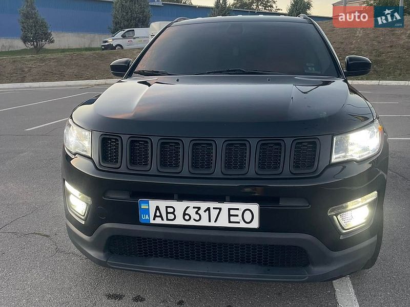 Jeep Compass, photos from the listing
