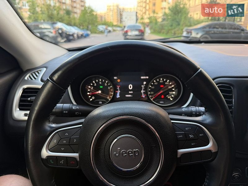 Позашляховик / Кросовер Jeep Compass 2017 в Києві