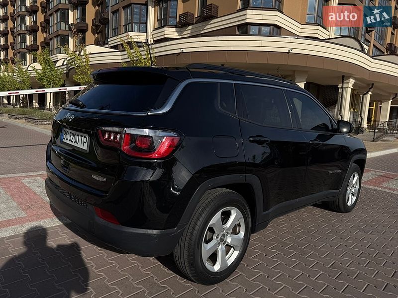 Позашляховик / Кросовер Jeep Compass 2017 в Києві