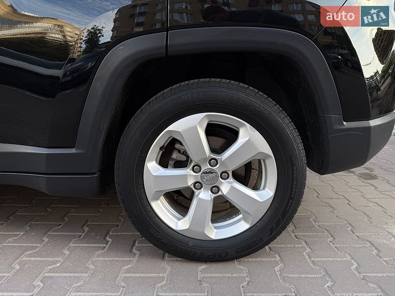 Позашляховик / Кросовер Jeep Compass 2017 в Києві