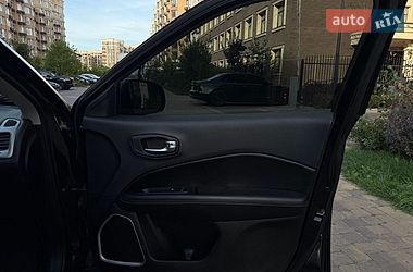 Позашляховик / Кросовер Jeep Compass 2017 в Києві