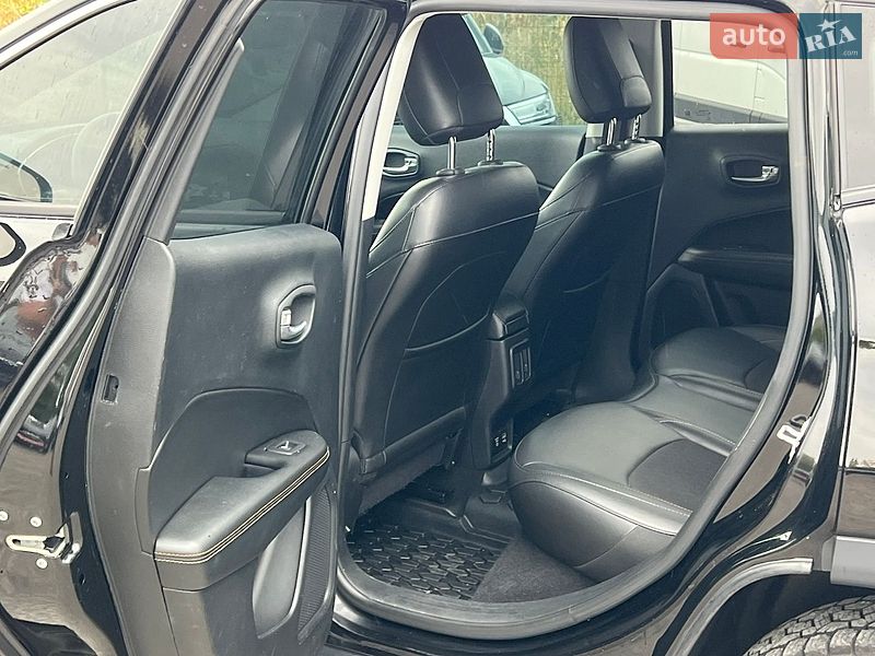 Позашляховик / Кросовер Jeep Compass 2018 в Рівному