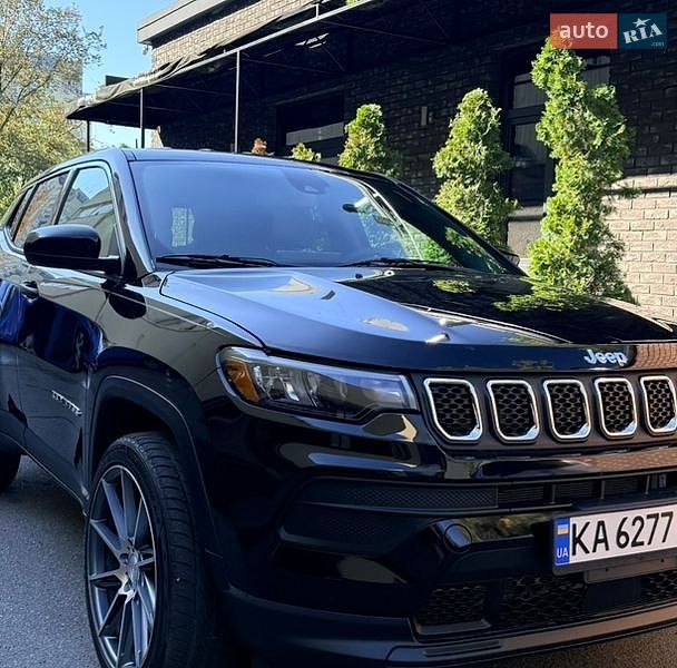 Внедорожник / Кроссовер Jeep Compass 2023 в Киеве