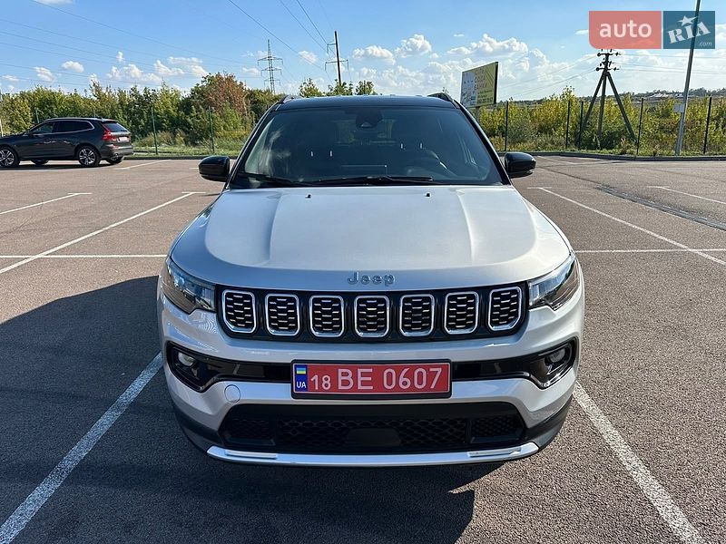Позашляховик / Кросовер Jeep Compass 2024 в Рівному