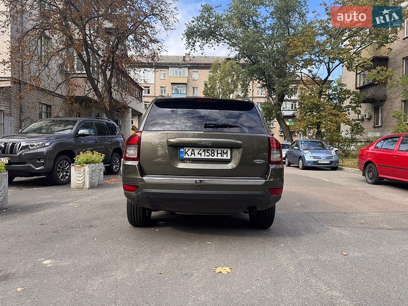 Внедорожник / Кроссовер Jeep Compass 2015 в Киеве