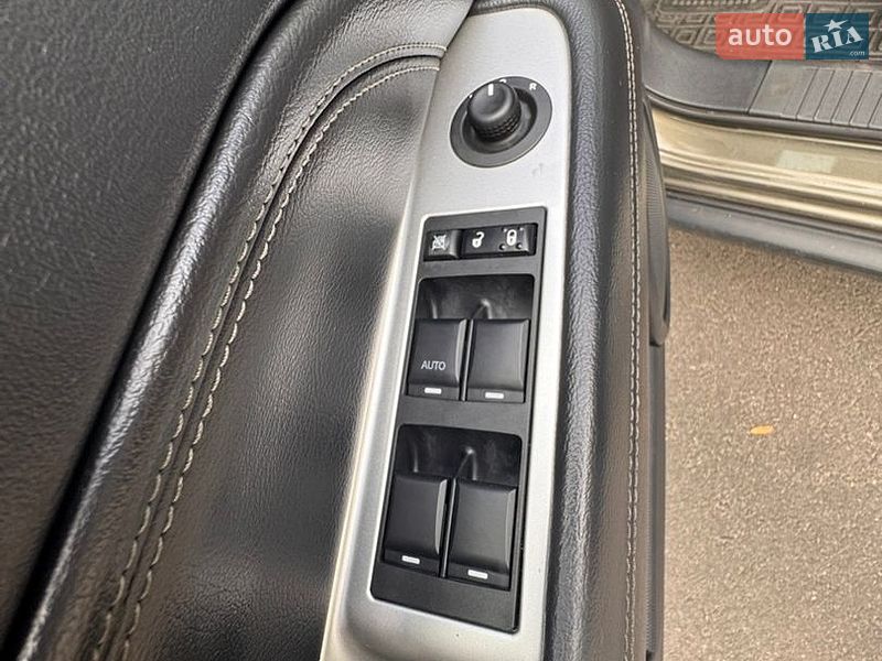 Внедорожник / Кроссовер Jeep Compass 2015 в Киеве